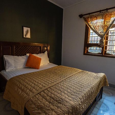 Safari Adventures-House Bed & Breakfast Arusha Dış mekan fotoğraf