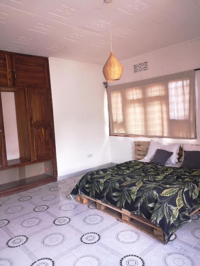 Safari Adventures-House Bed & Breakfast Arusha Dış mekan fotoğraf