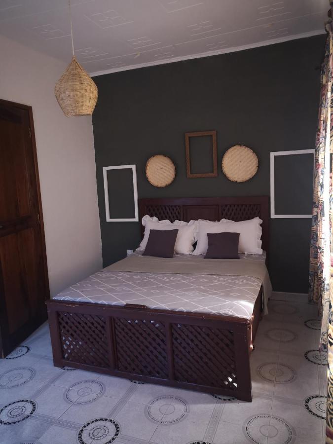 Safari Adventures-House Bed & Breakfast Arusha Dış mekan fotoğraf