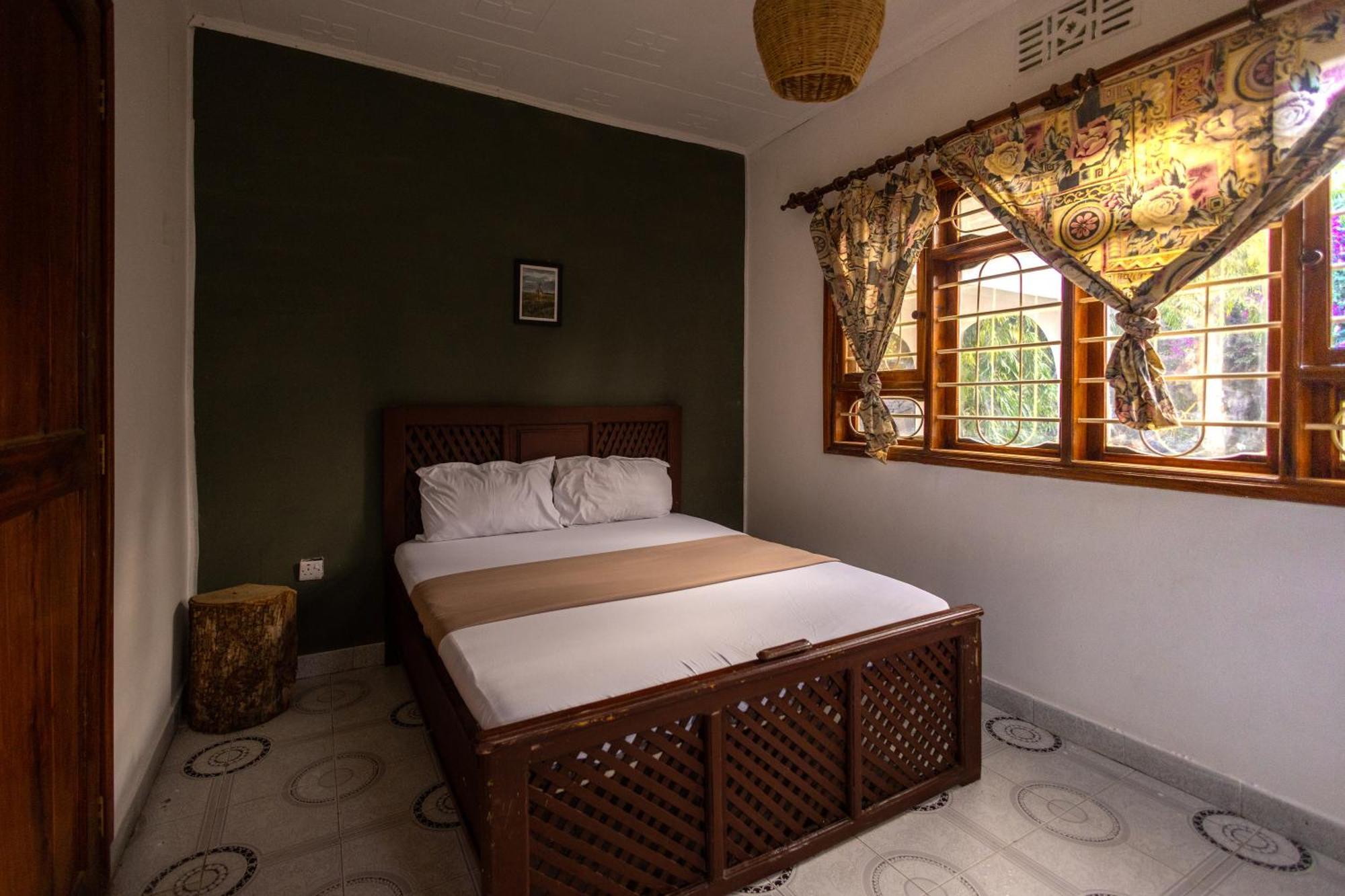 Safari Adventures-House Bed & Breakfast Arusha Dış mekan fotoğraf